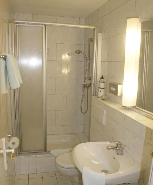 Small Single Room,12650820:JPEG