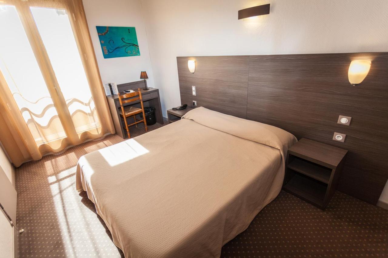 Chambre Double - Accessible aux Personnes à Mobilité Réduite