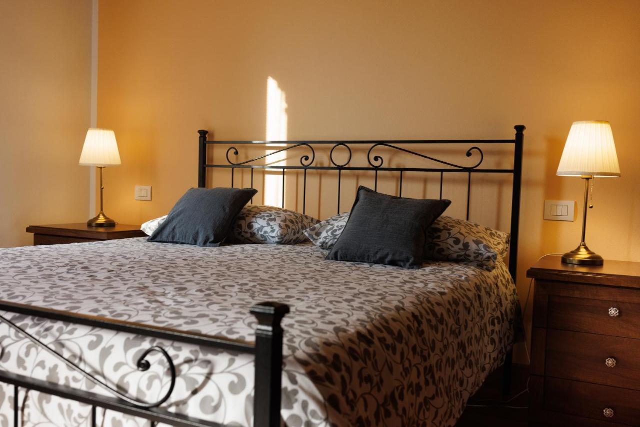Large Double Room,1234477715:JPEG