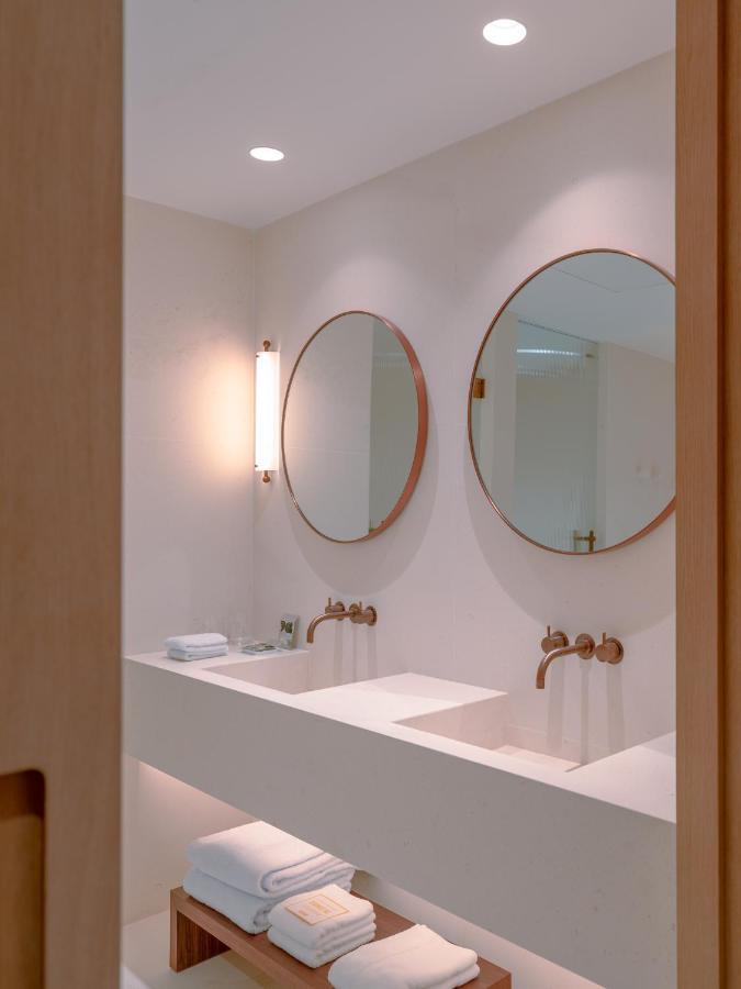Plaza Suite