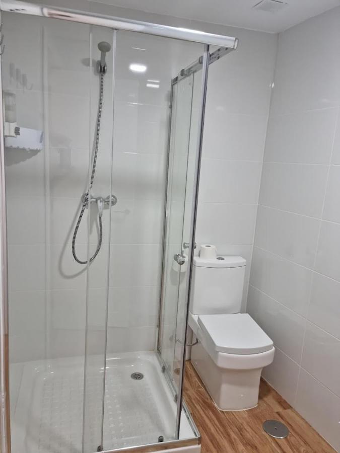 Small Single Room,1231662233:JPEG