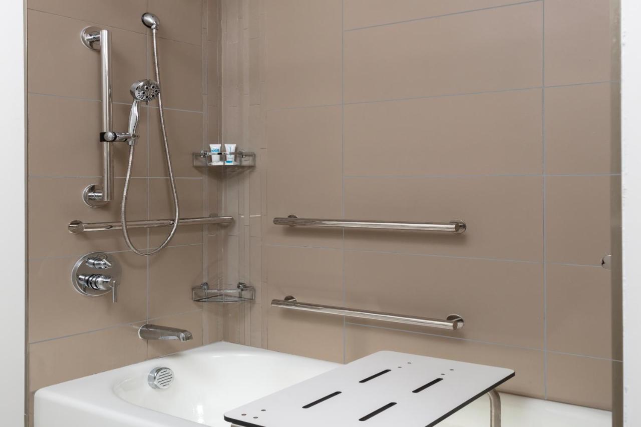 One-Bedroom Suite Two Queen Beds Sofa Bed Kitchen Tub Disability Access