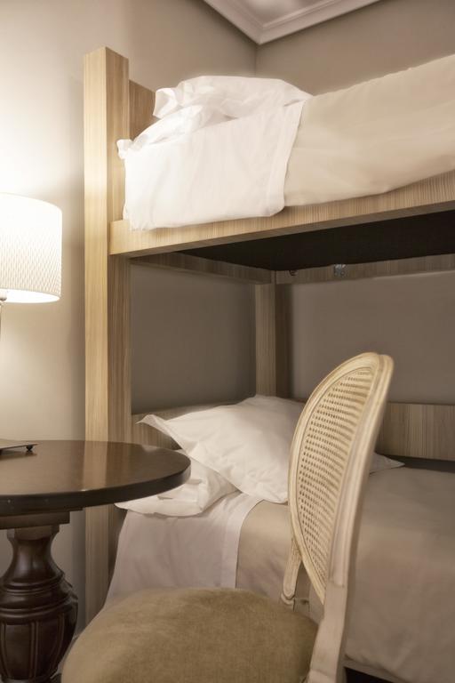 Quadruple Room,123206230:JPEG