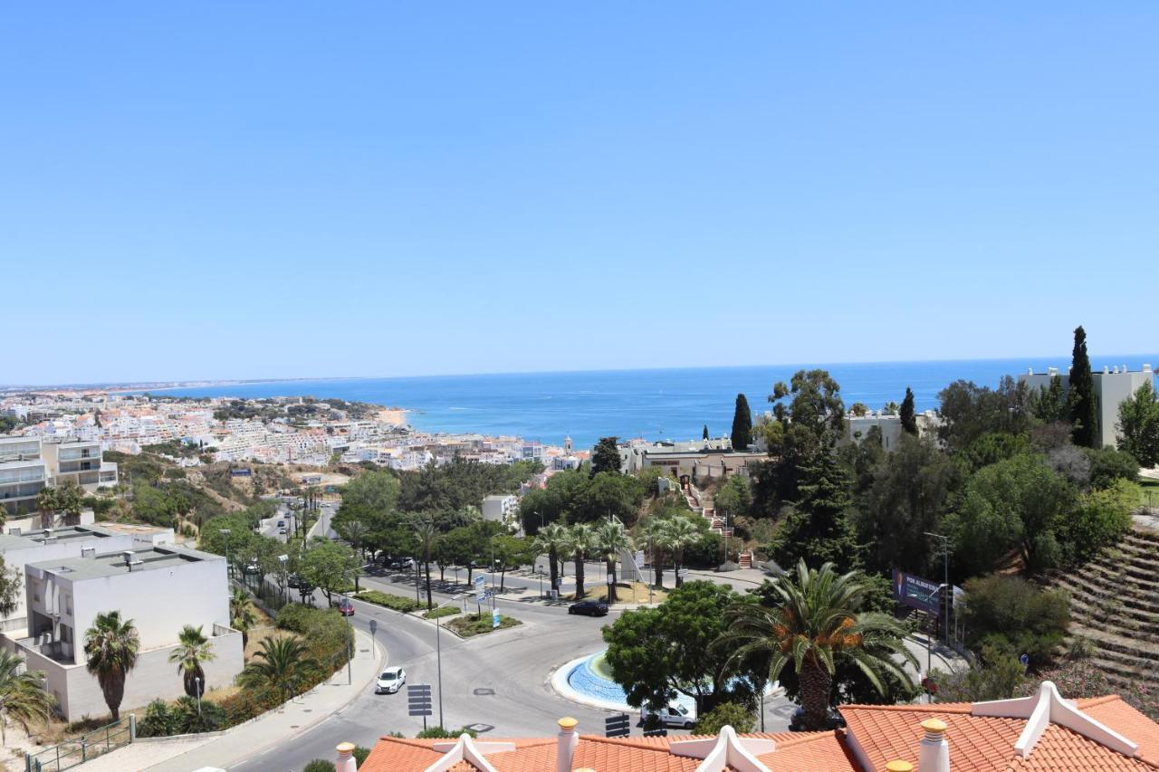 One-Bedroom Apartment Sea View,1589149575:JPEG