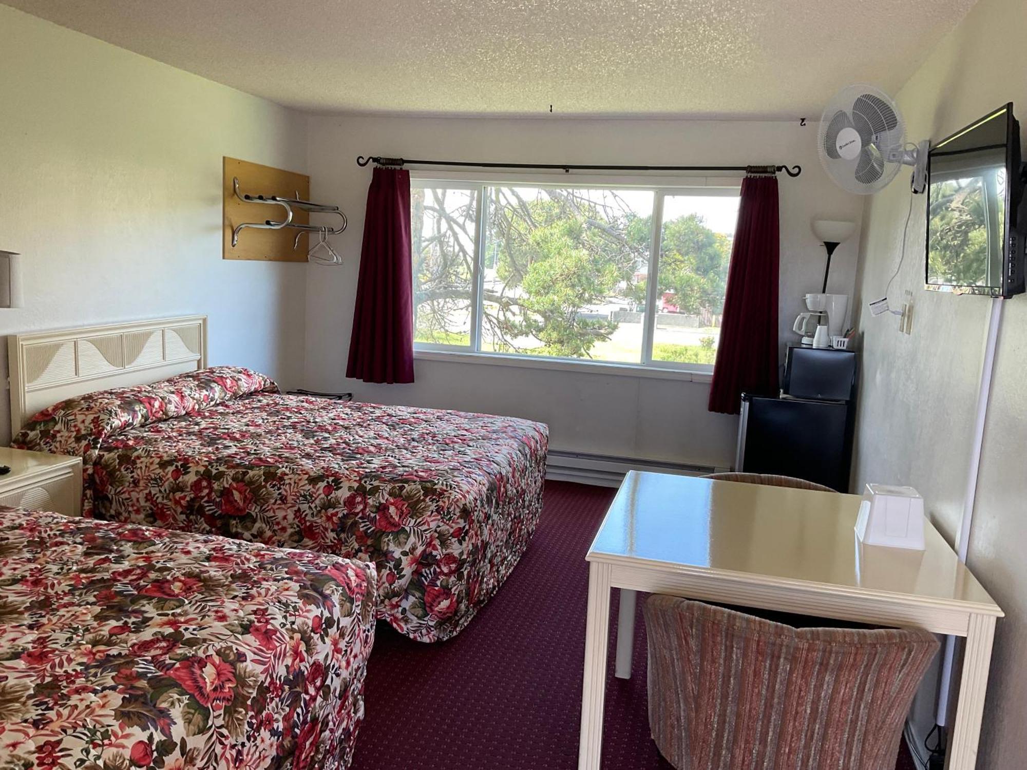 Queen Room Two Queen Beds