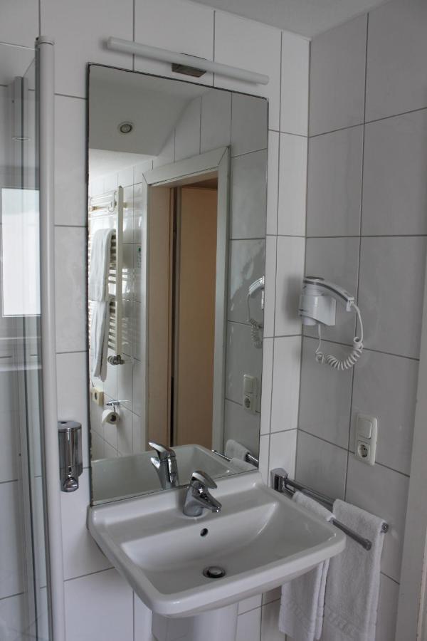 Standard Single Room