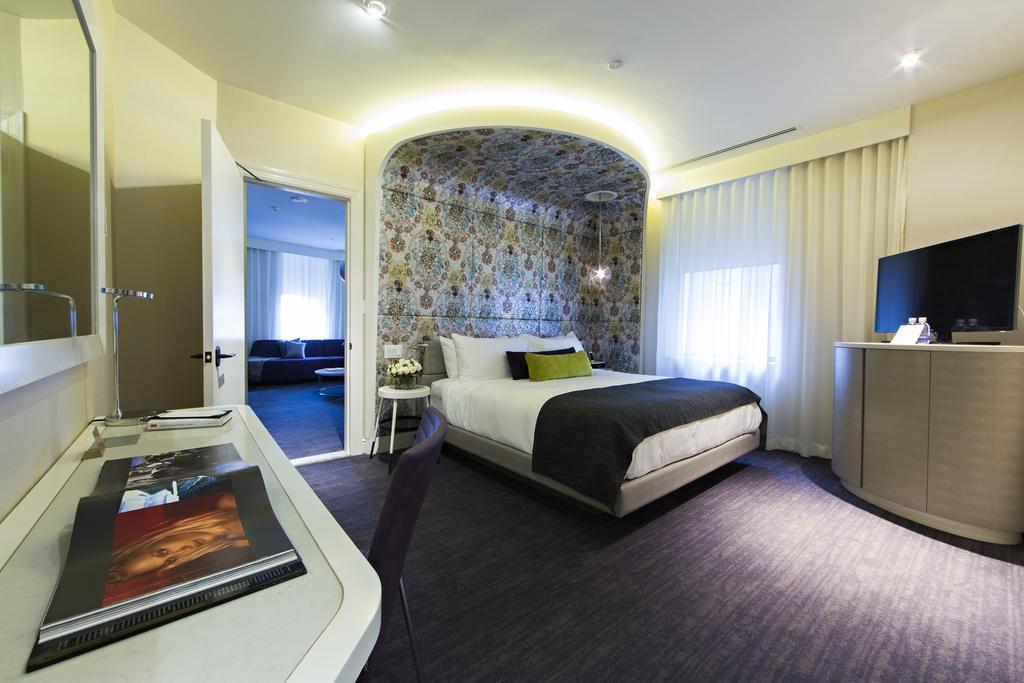 One-Bedroom King Suite Platinum