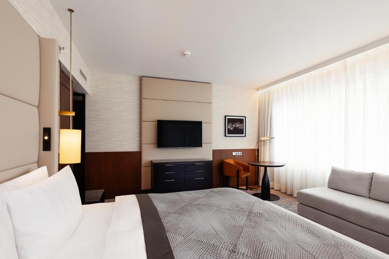 Premium Zimmer mit Kingsize-Bett - Zugang zur Club-Lounge