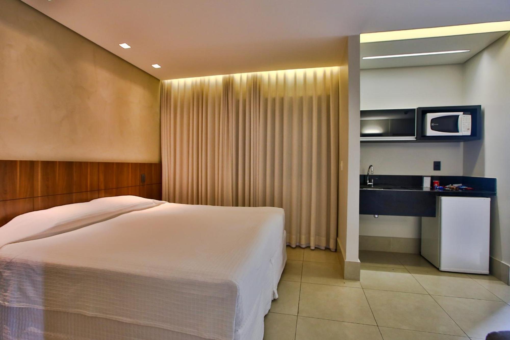 Executive Suite,1038058837:JPEG