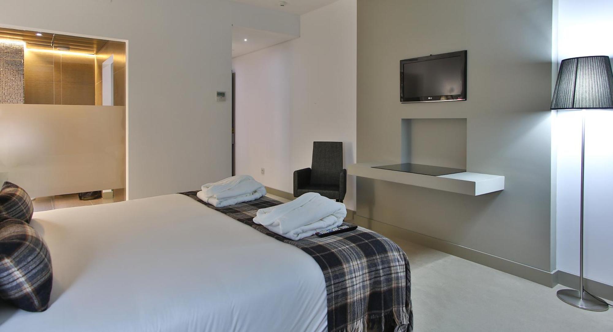 Double Room Terrace River View Ground Floor