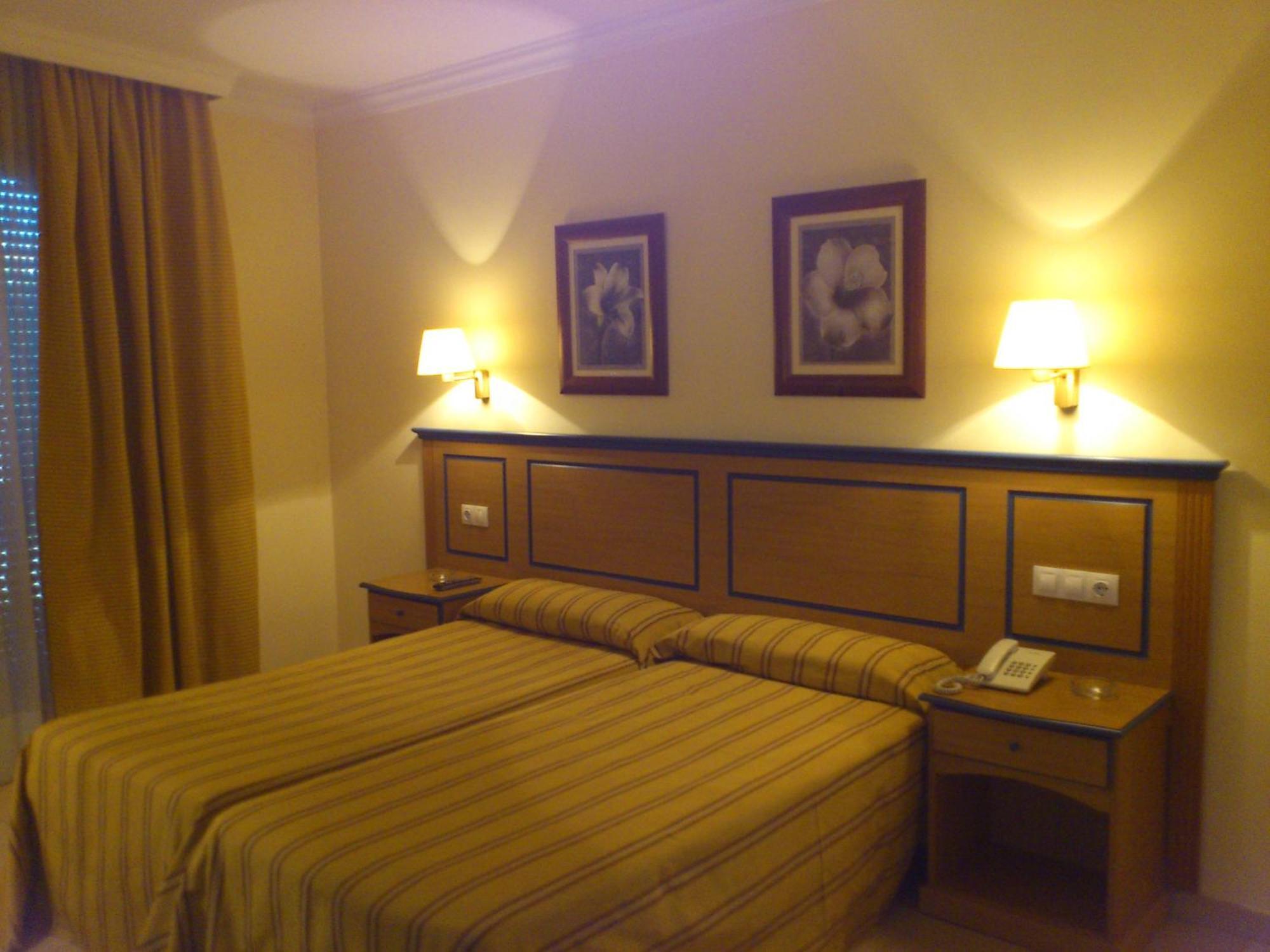 Standard Double or Twin Room,1227344003:JPEG