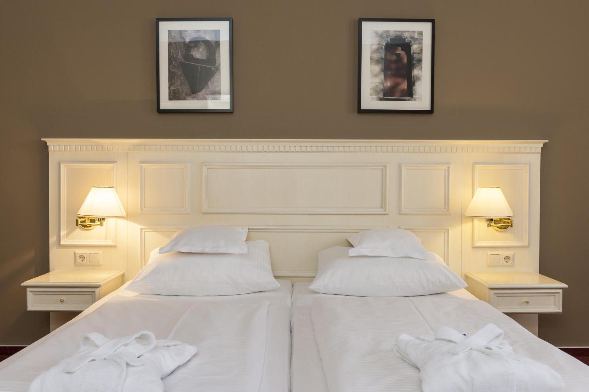 Deluxe Room,109229154:JPEG