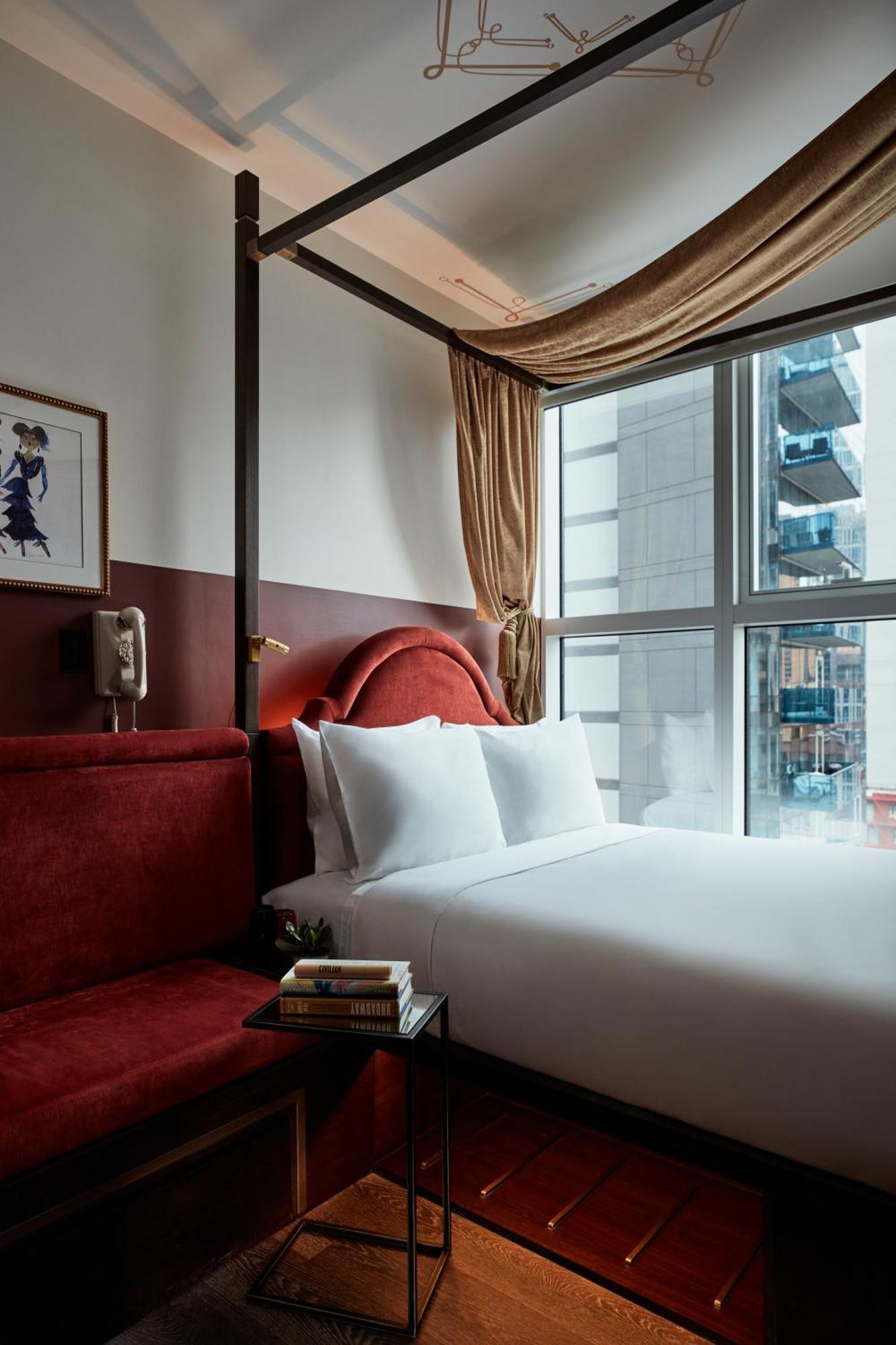 Cozy Queen Skyline view,1156606626:JPEG