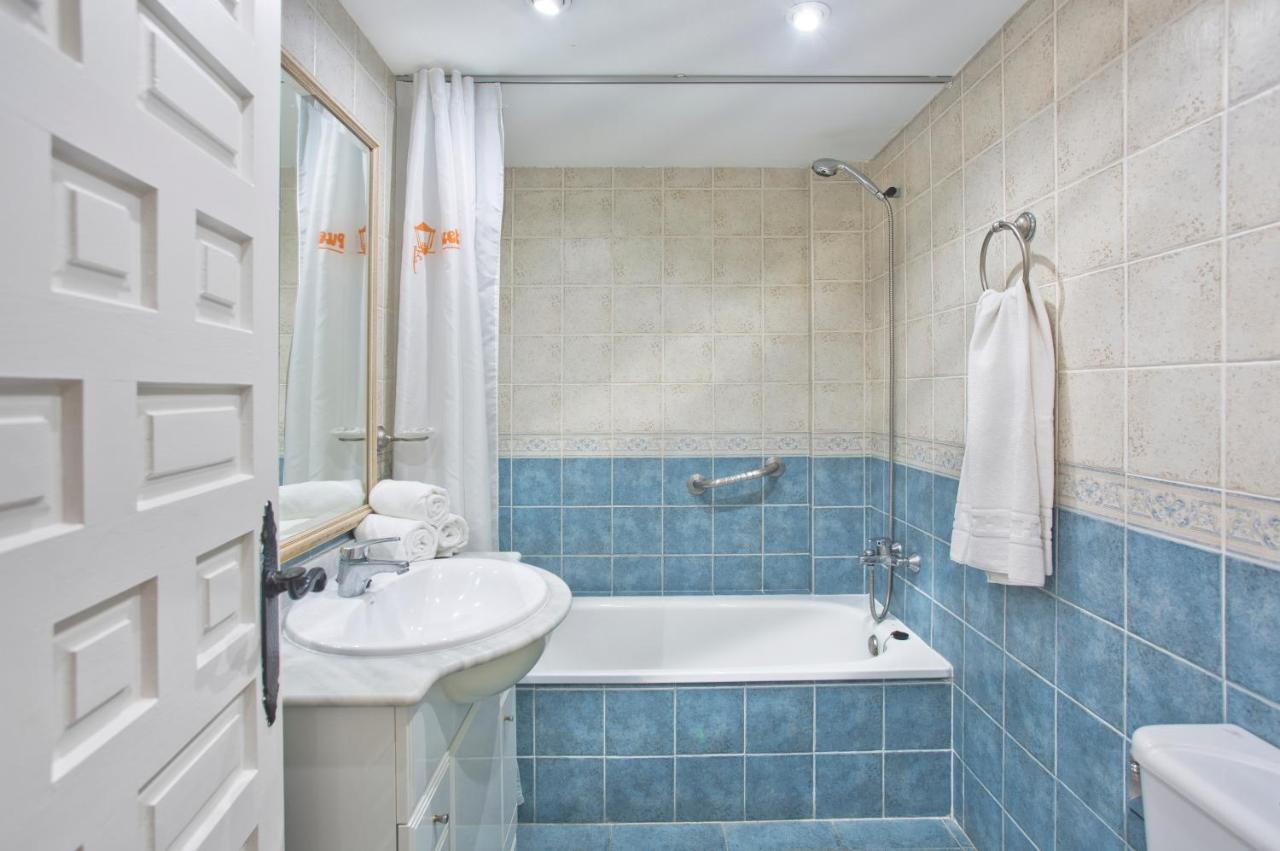 Superior One-Bedroom Apartment