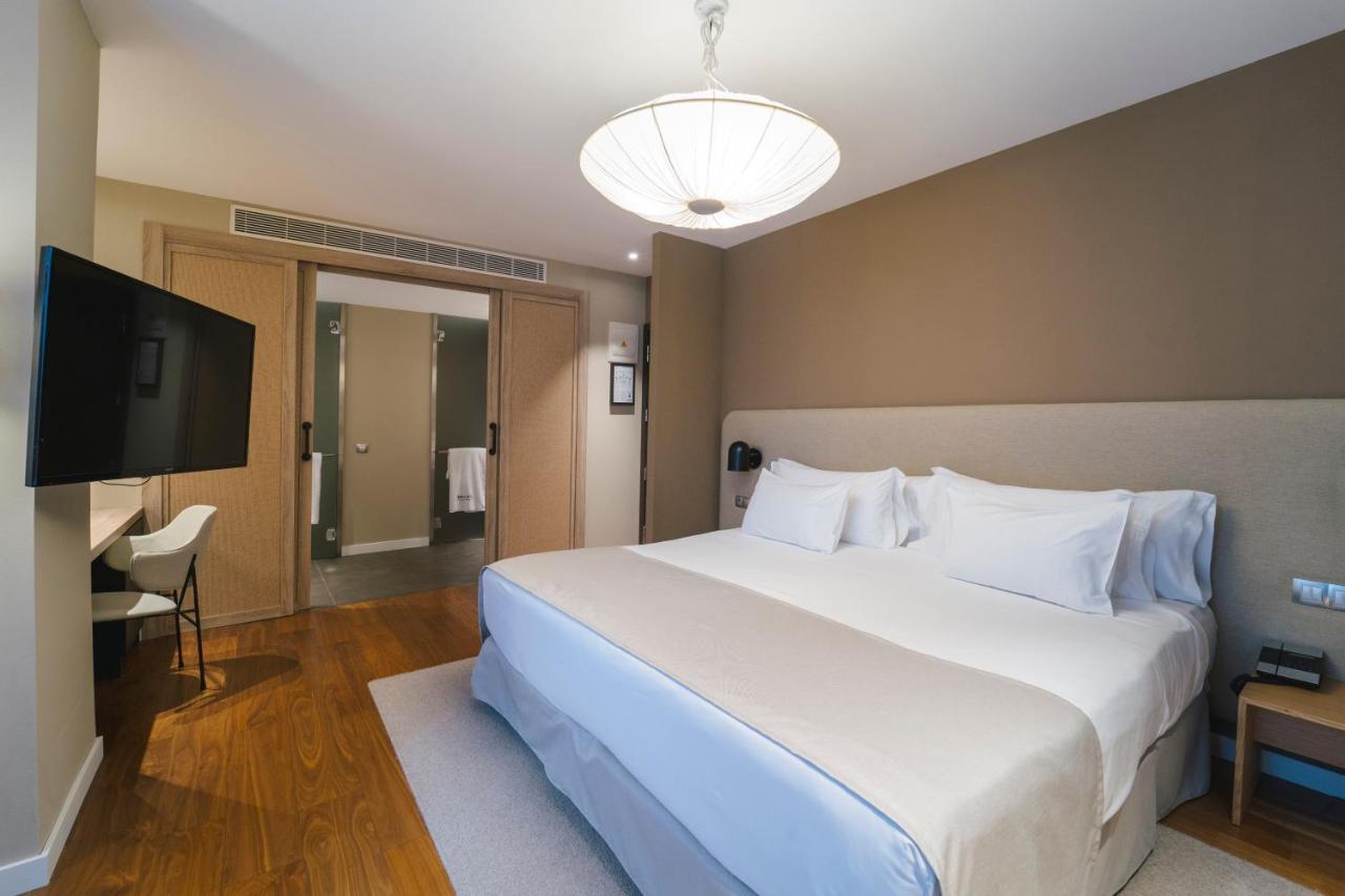 Superior Room,1237538254:JPEG