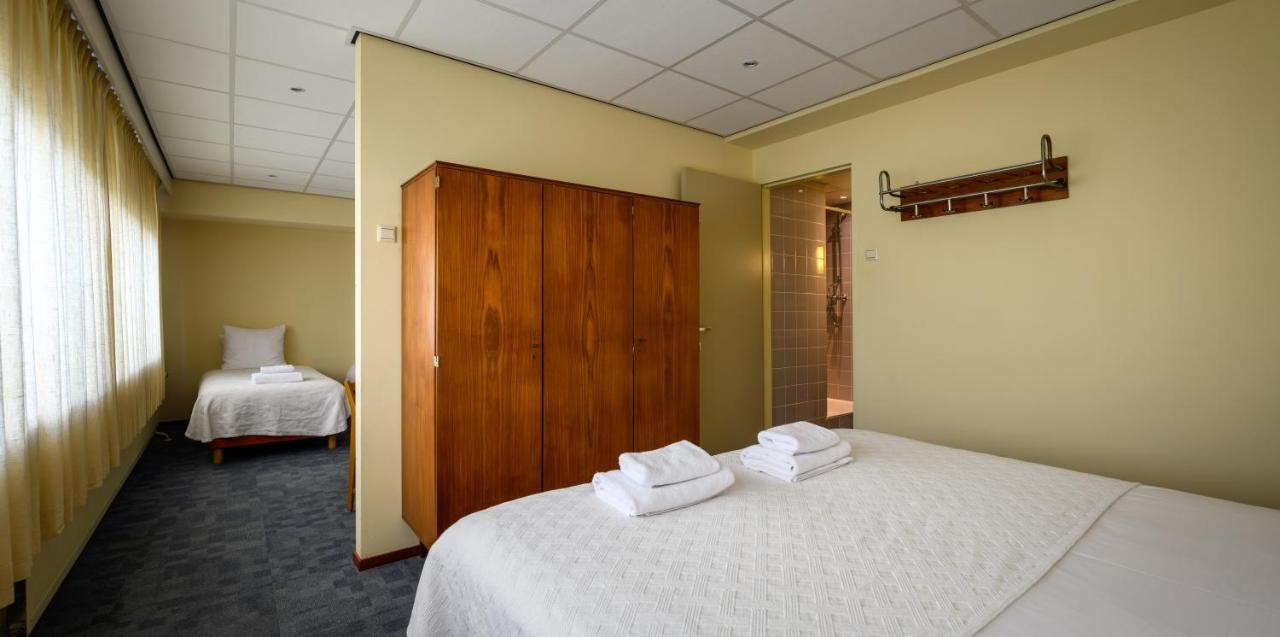 Family Room with Private Bathroom,1447982650:JPEG