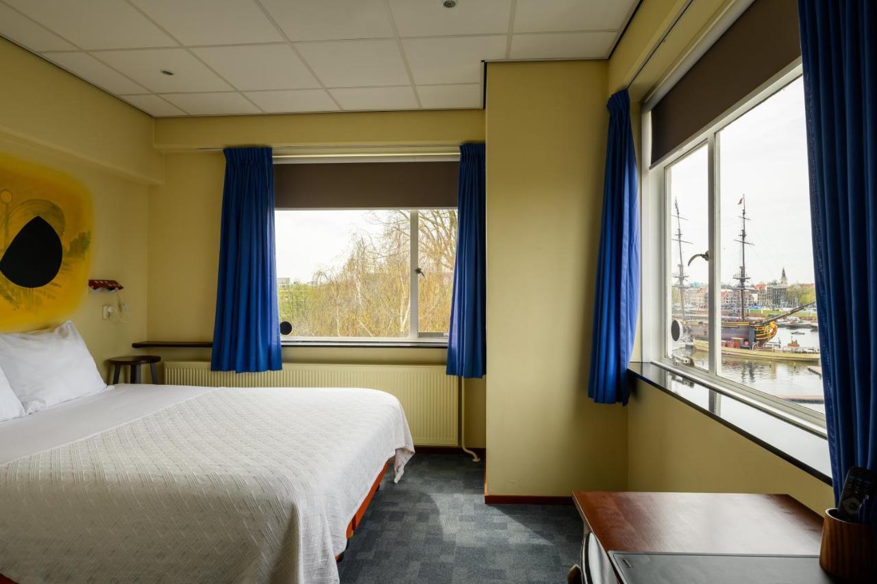 Double or Twin Room Private Bathroom