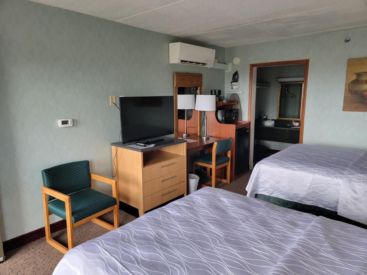 Standard Double Room Two Double Beds