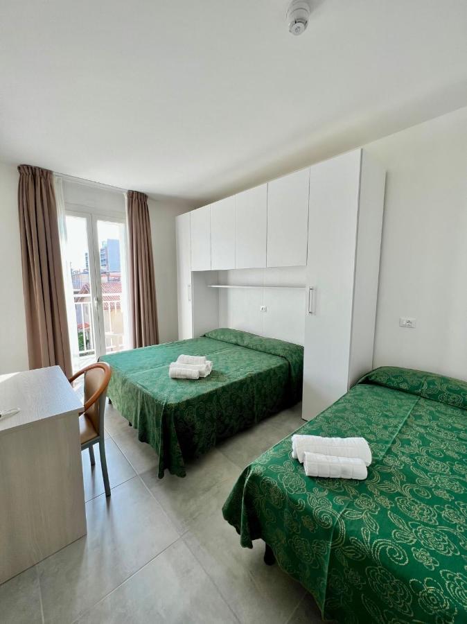 Triple Room Beach Access