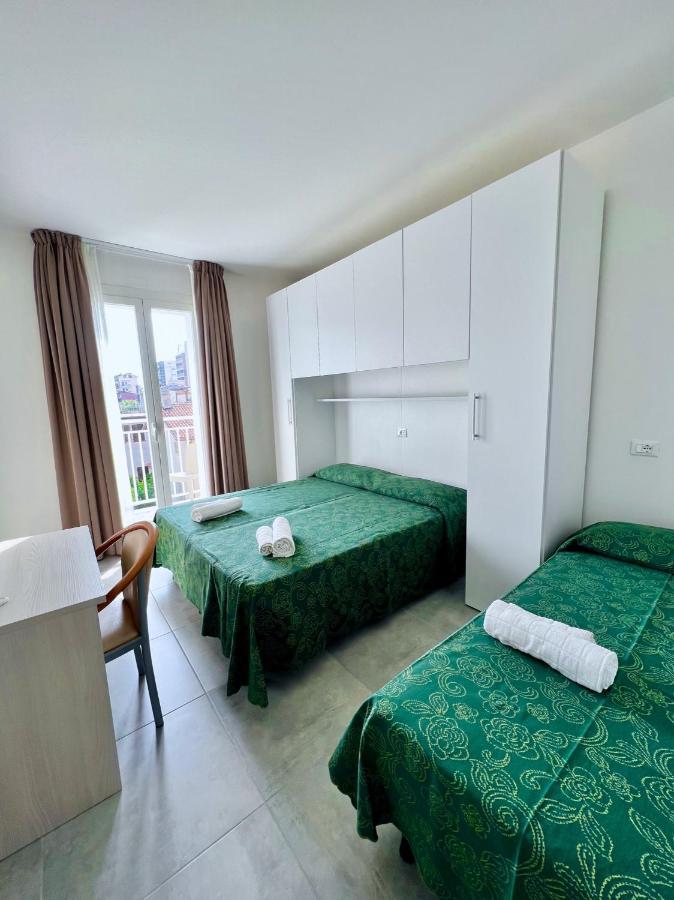 Triple Room Beach Access