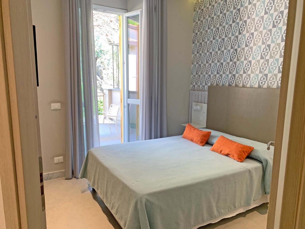 Single Room,1239043468:JPEG
