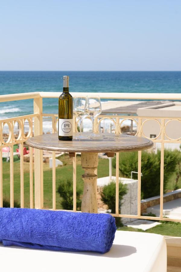 Deluxe Studio Side Sea View