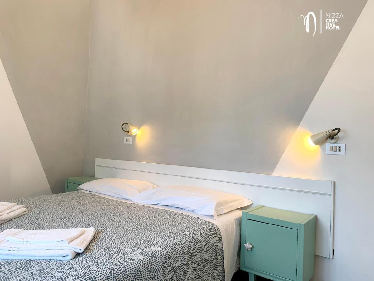 Twin Room Private Bathroom