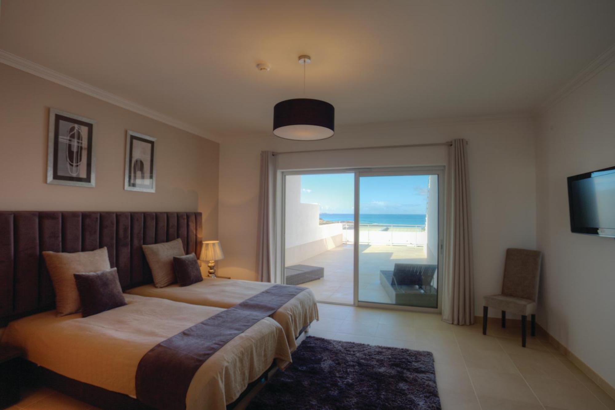 Two-Bedroom Townhouse Sea View