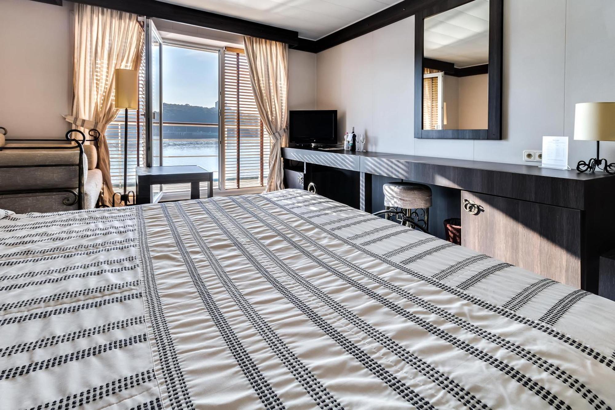 Classic Double Room River View