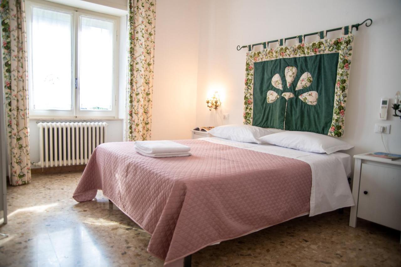 Large Double Room,173509176:JPEG