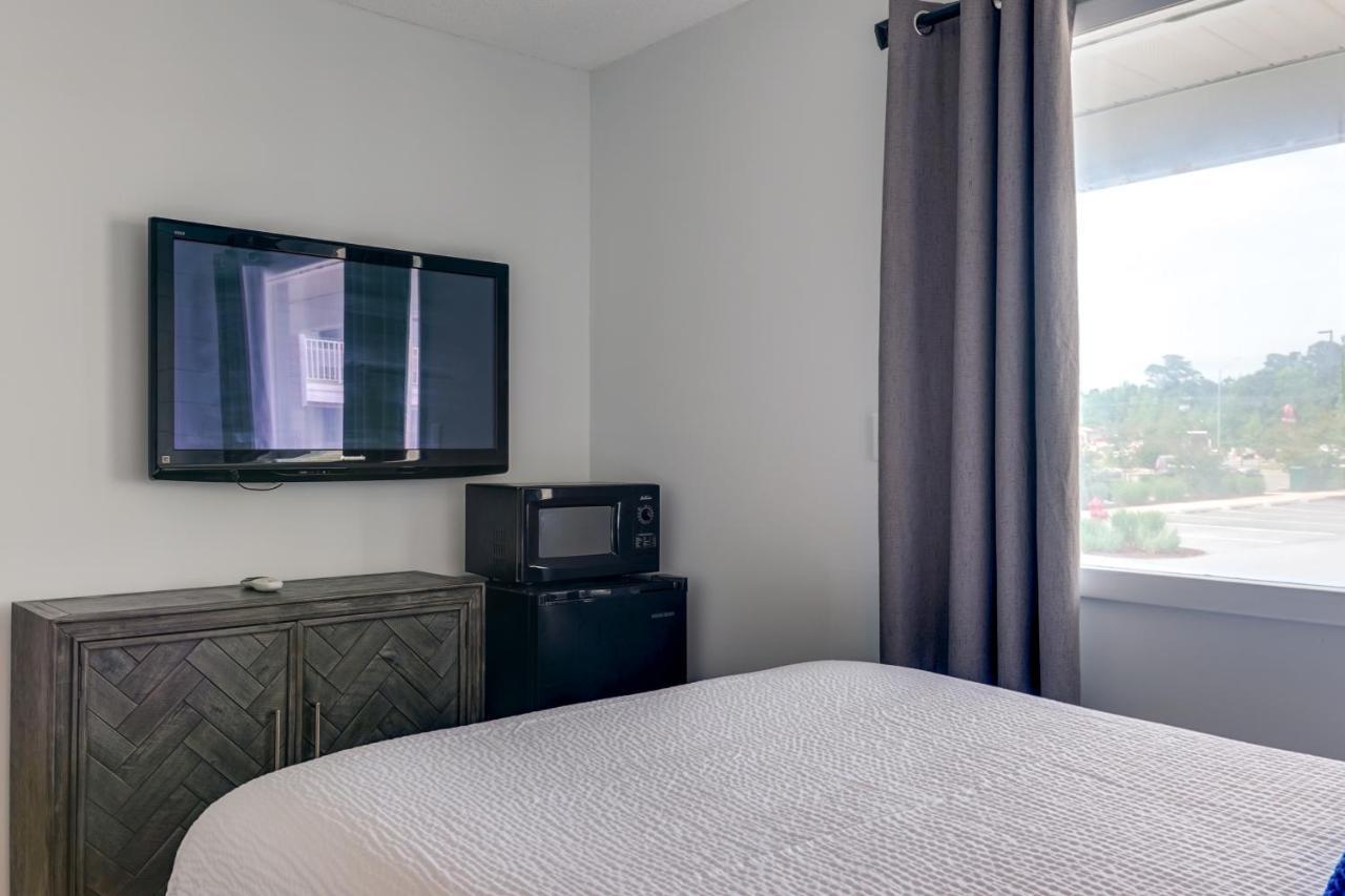 Standard Queen Room