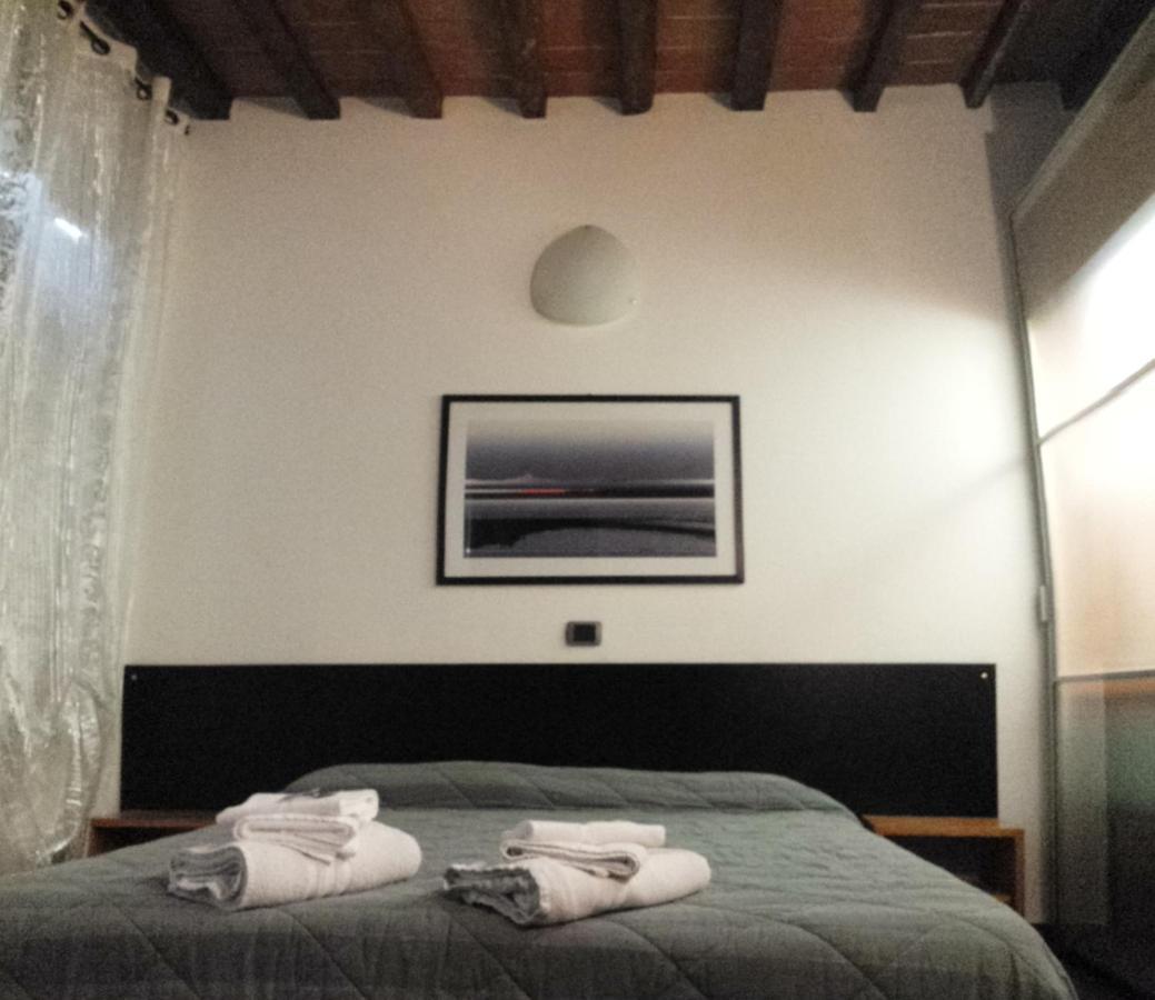 Double or Twin Room Private External Bathroom