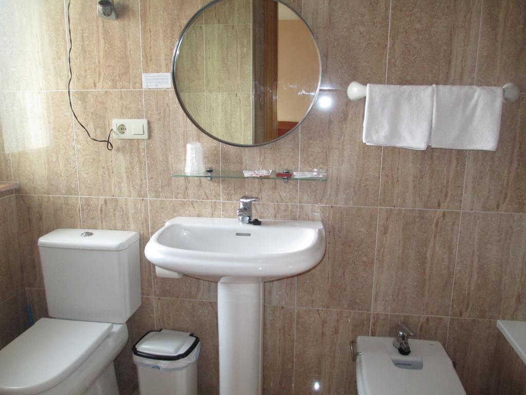 Double or Twin Room with Sea View,124361994:JPEG