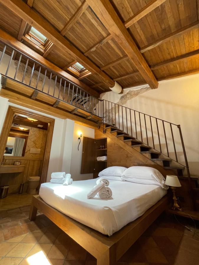 Superior Double Room,1243265626:JPEG