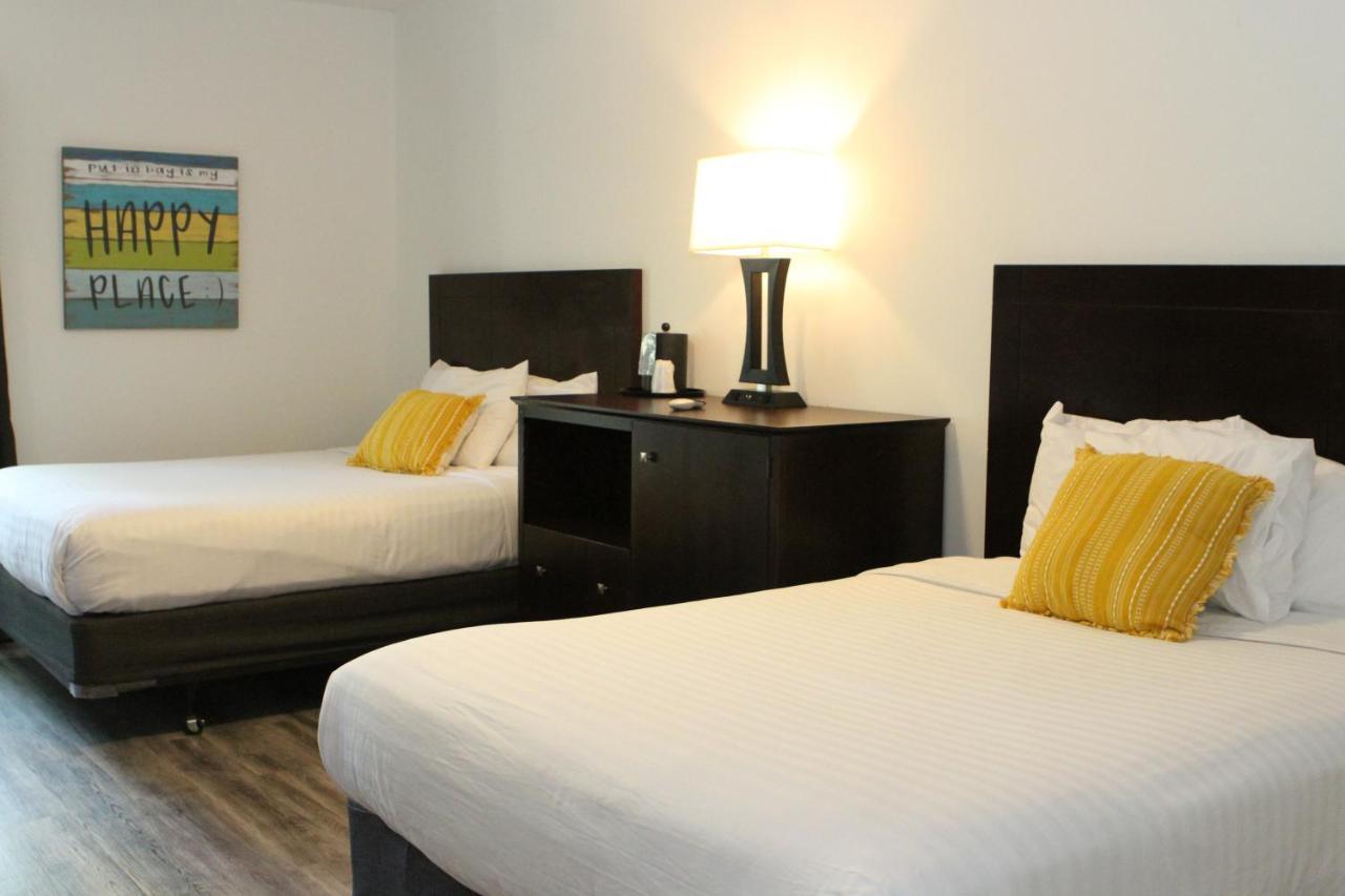 Standard Queen Room Two Queen Beds