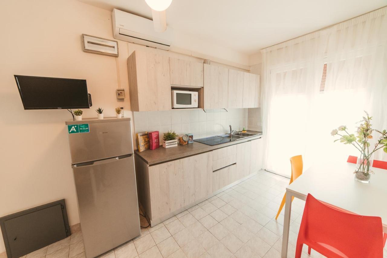 Two-Bedroom Apartment,1244515507:JPEG