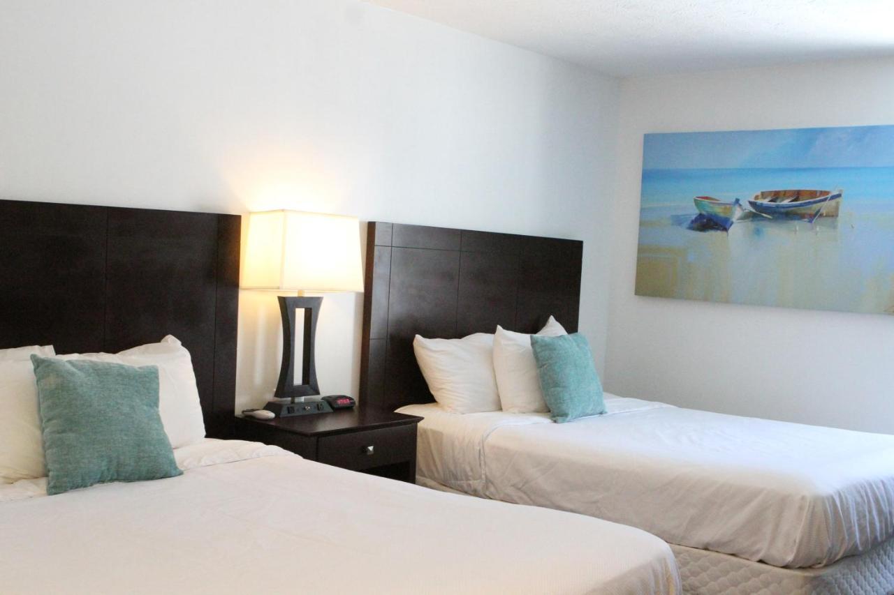 Standard Queen Room Two Queen Beds
