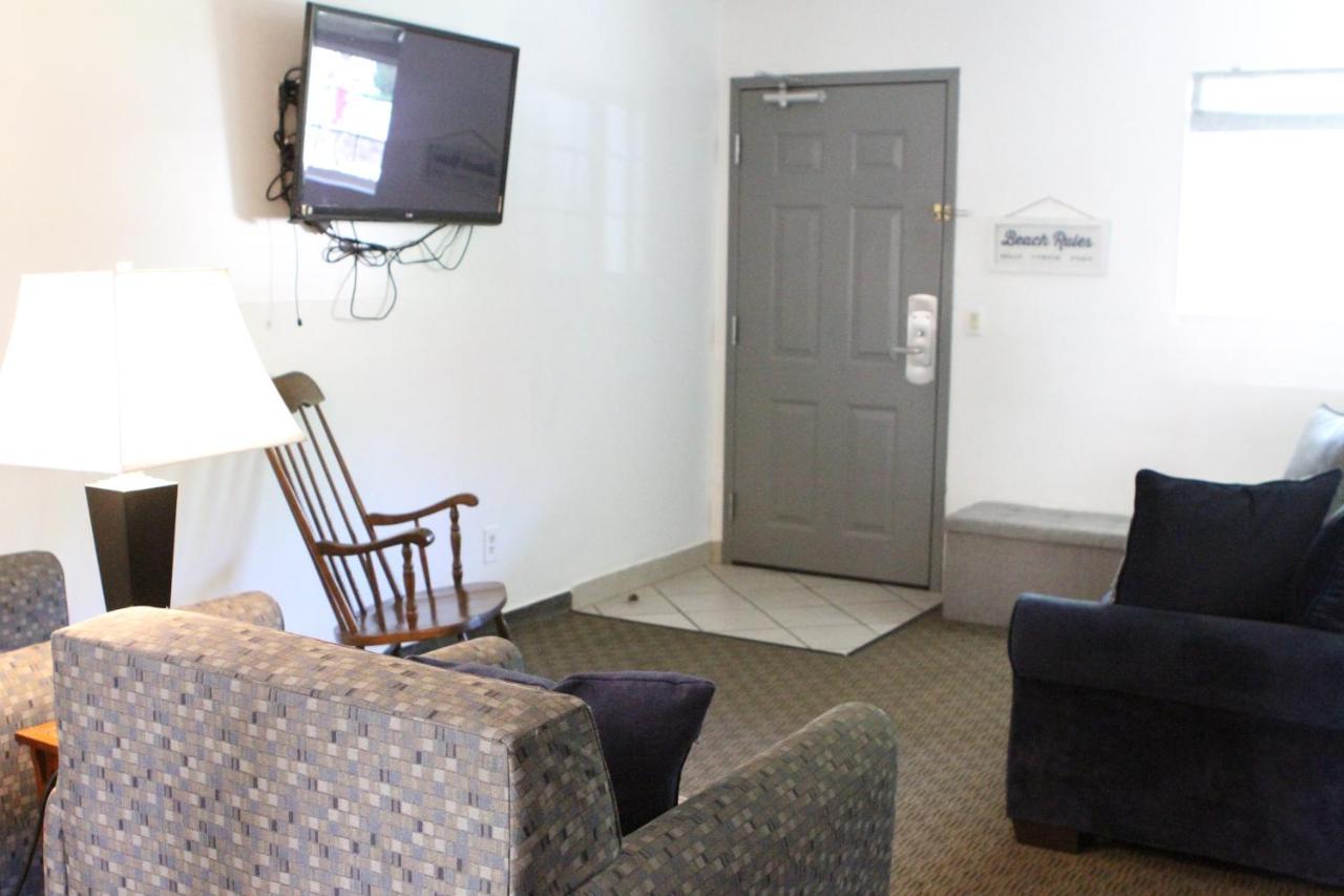 Two-Bedroom Suite