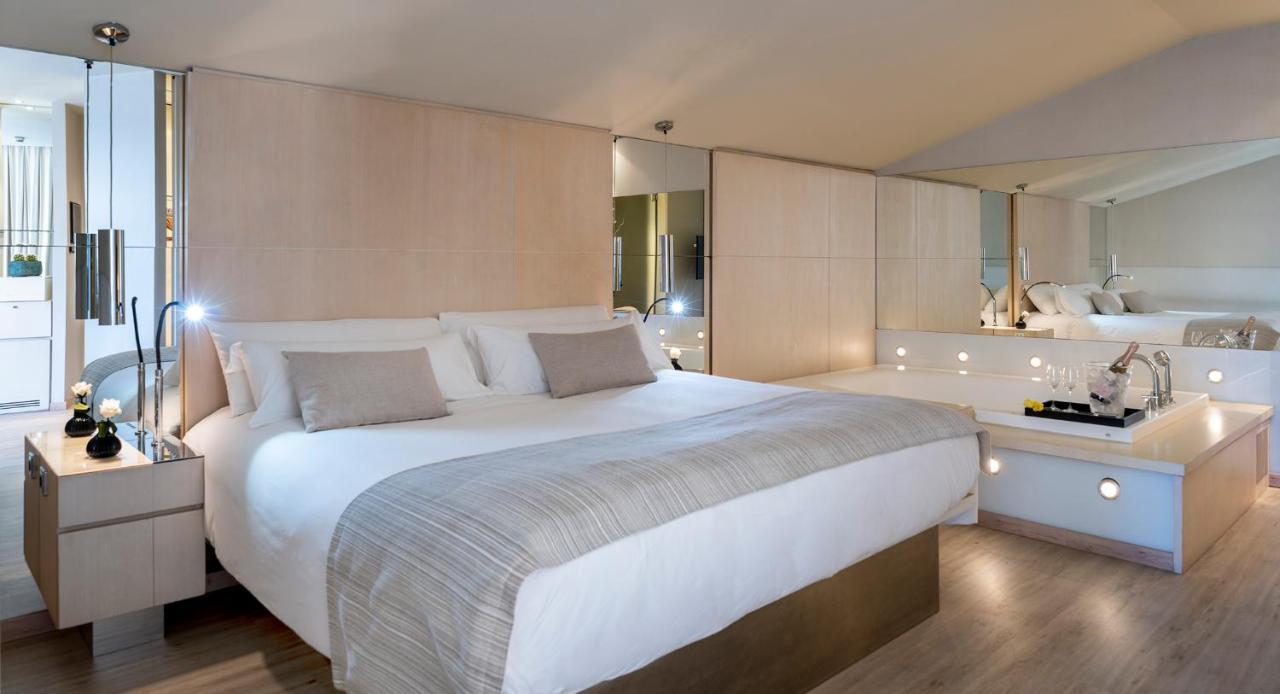 Suite Terrace,1244978113:JPEG