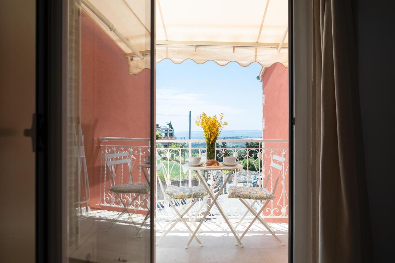 Deluxe Double Room Balcony