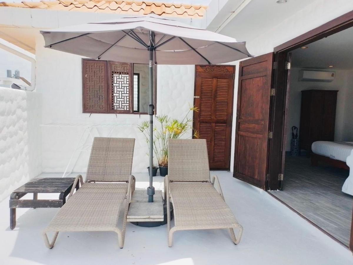Studio Terrace