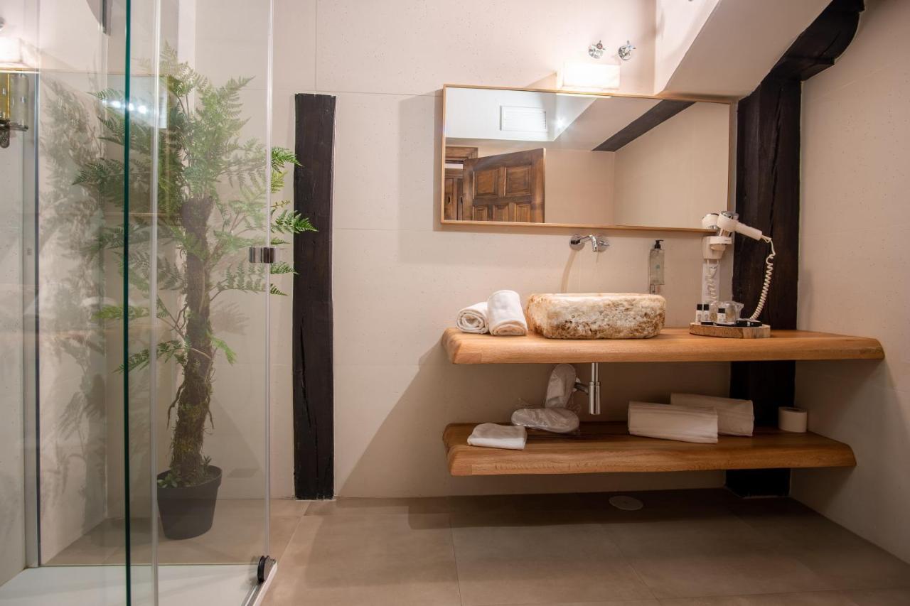 Double or Twin Room Balcony