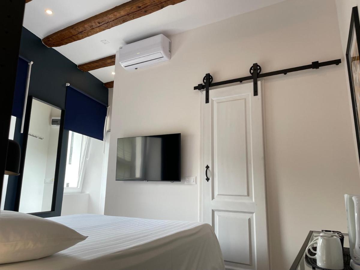 Small Double Room,1246033474:JPEG
