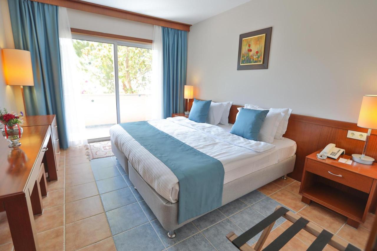 Standard Double or Twin Room Sea View