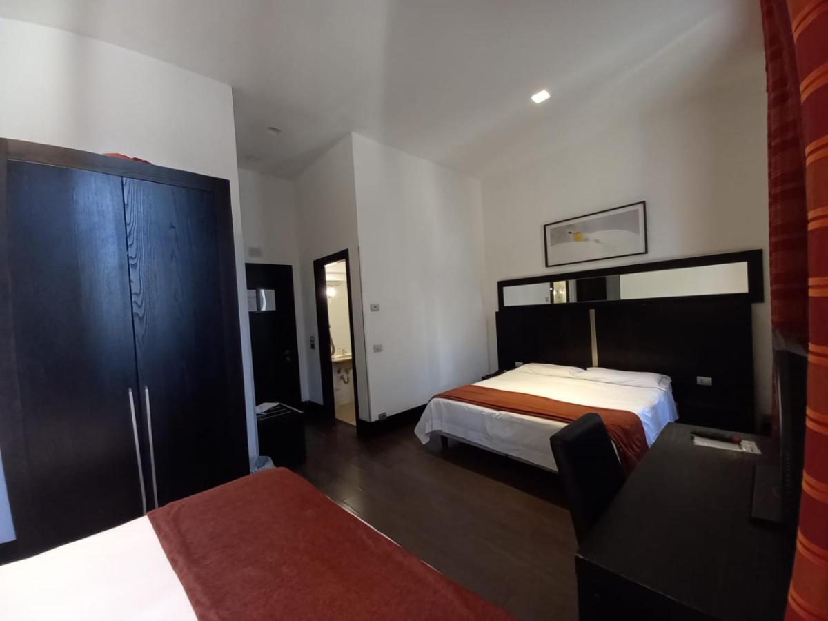 Quadruple Room,1396865033:JPEG