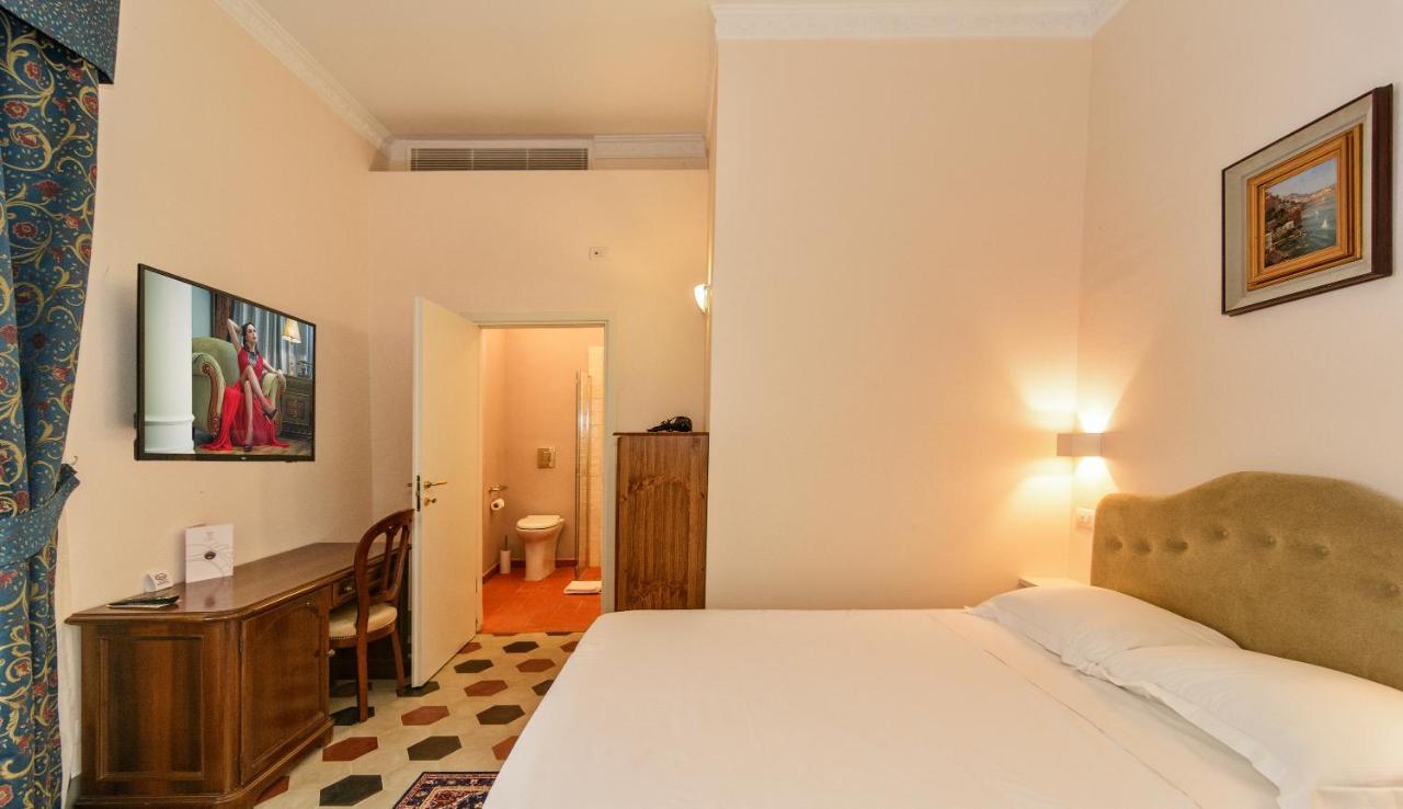 Double Room,1246368676:JPEG