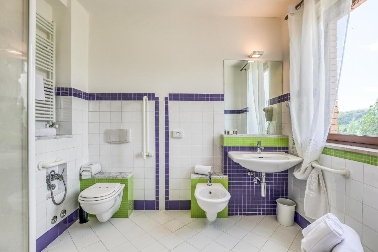 Single Room,1246766002:JPEG