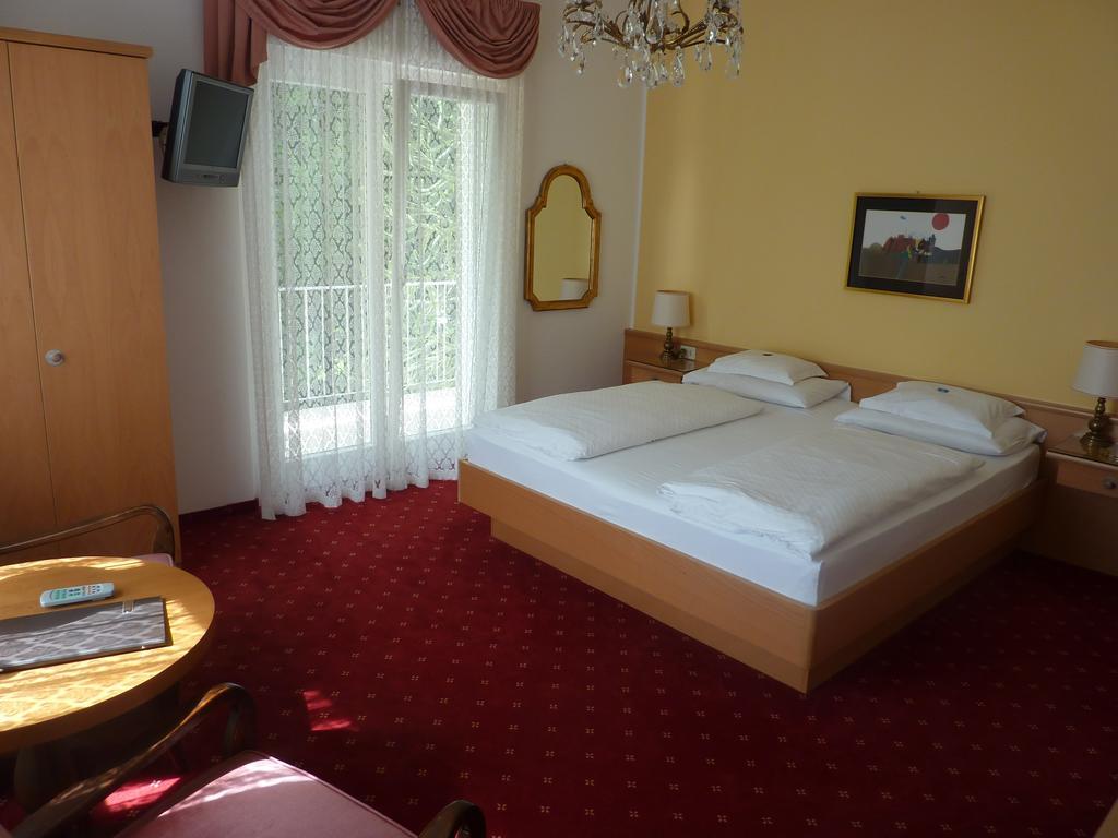 Double Room Balcony,1318863547:JPEG