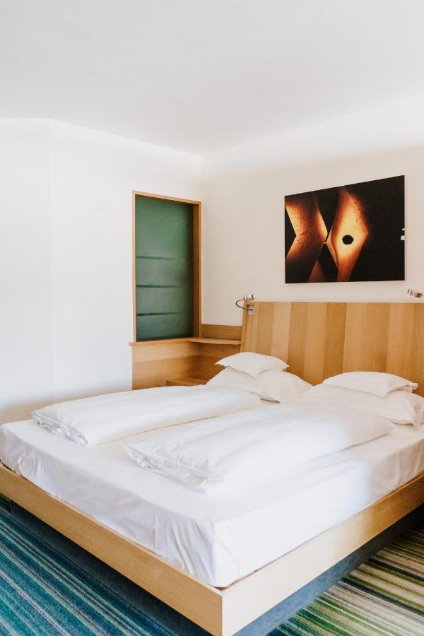 Prestige Suite,1247025163:JPEG