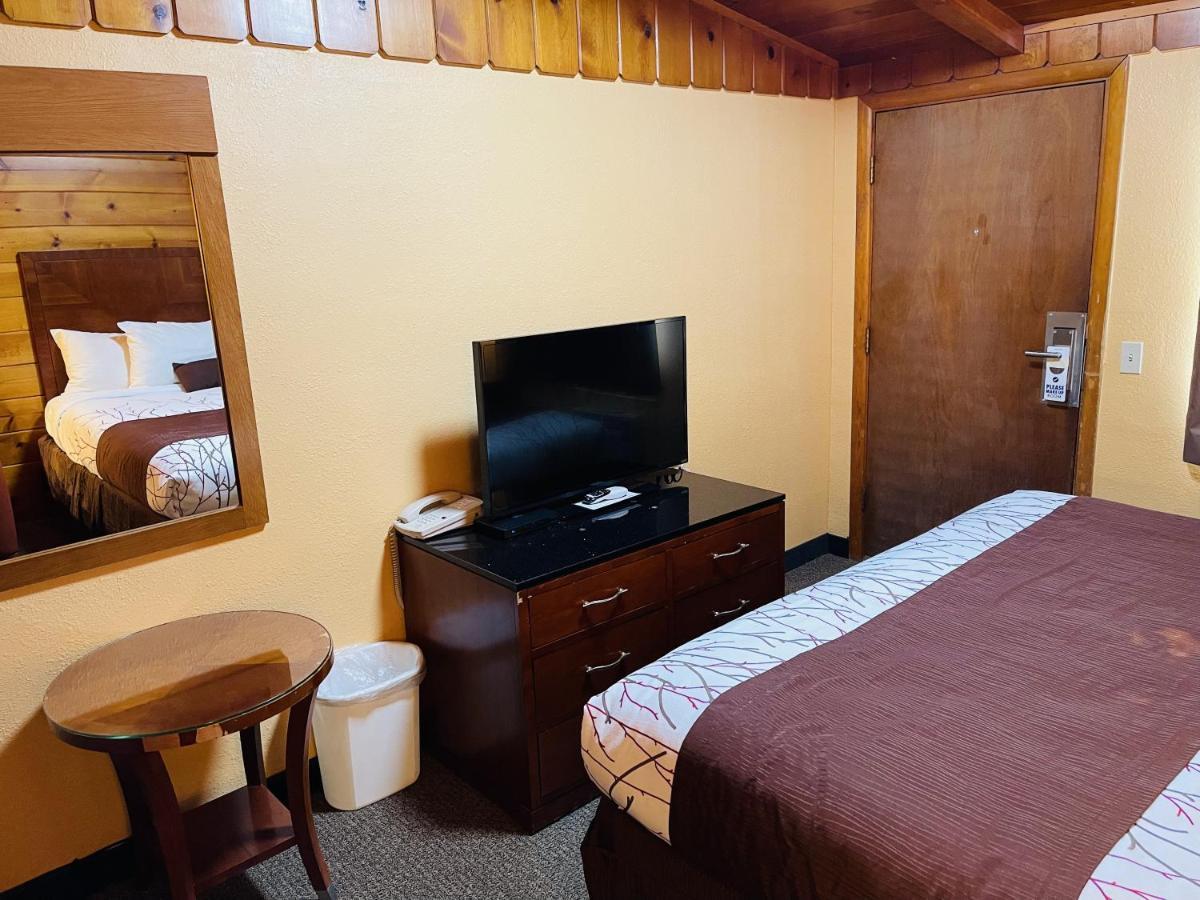Small King Room
